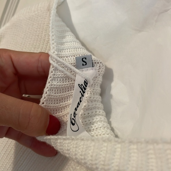 White Shirt - Picture 5 of 5